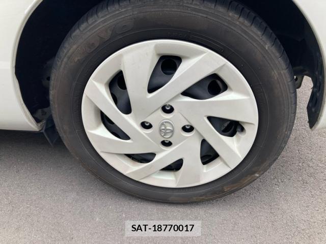 Toyota AQUA 2018-04 8034392-8