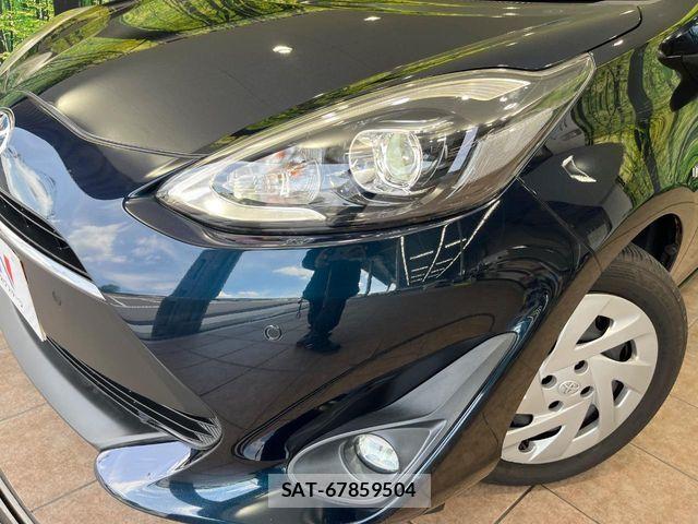 Toyota AQUA 2018-05 8034372-11