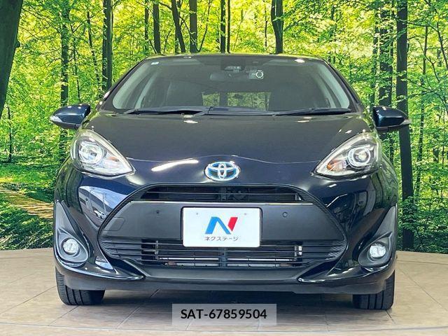 Toyota AQUA 2018-05 8034372-13