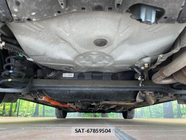 Toyota AQUA 2018-05 8034372-18