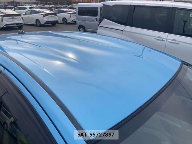 Toyota AQUA 2012-03 8034423-8