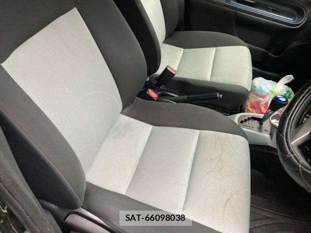 Toyota AQUA 2013-09 8034415-12