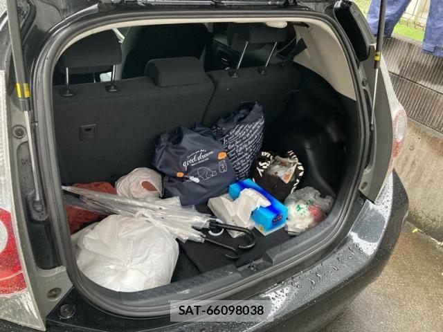 Toyota AQUA 2013-09 8034415-14