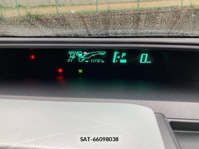 Toyota AQUA 2013-09 8034415-17