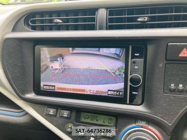 Toyota AQUA 2013-08 8034414-12