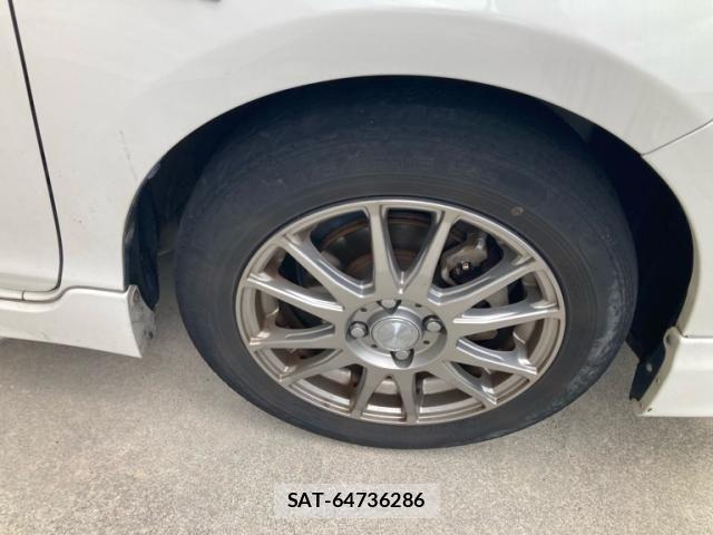Toyota AQUA 2013-08 8034414-3