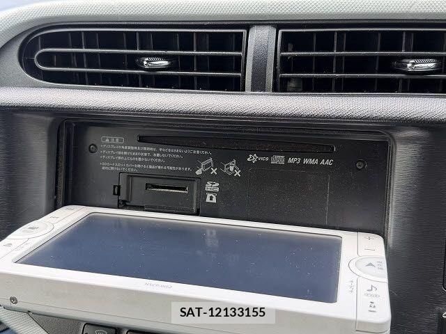 Toyota AQUA 2013-10 8034396-19