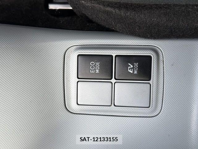 Toyota AQUA 2013-10 8034396-21