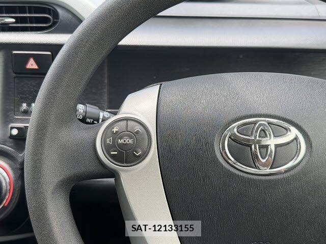 Toyota AQUA 2013-10 8034396-23
