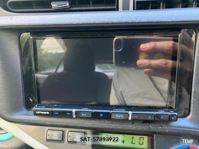 Toyota AQUA 2012-12 8034411-17