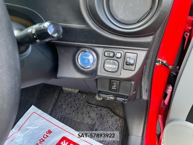 Toyota AQUA 2012-12 8034411-19