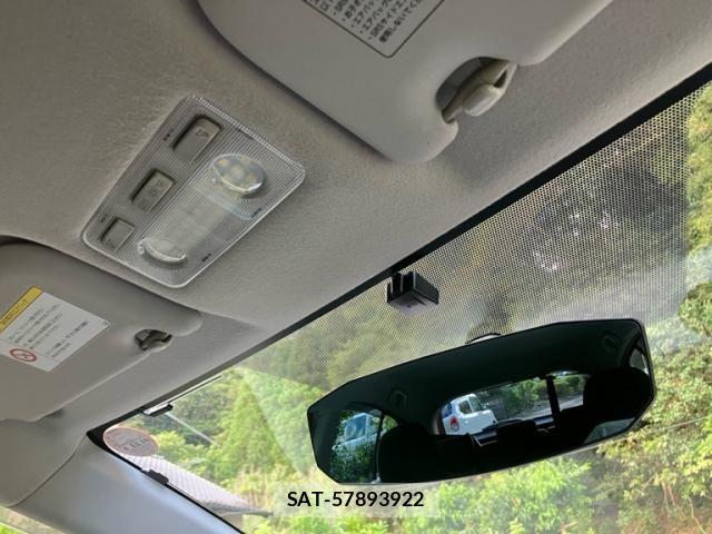 Toyota AQUA 2012-12 8034411-22