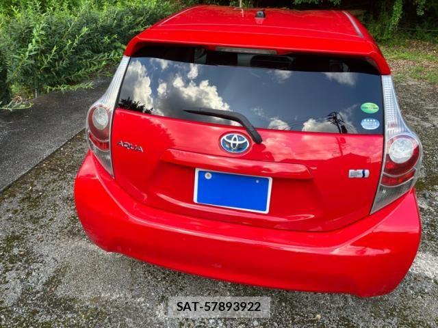 Toyota AQUA 2012-12 8034411-2