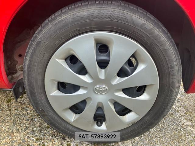 Toyota AQUA 2012-12 8034411-8