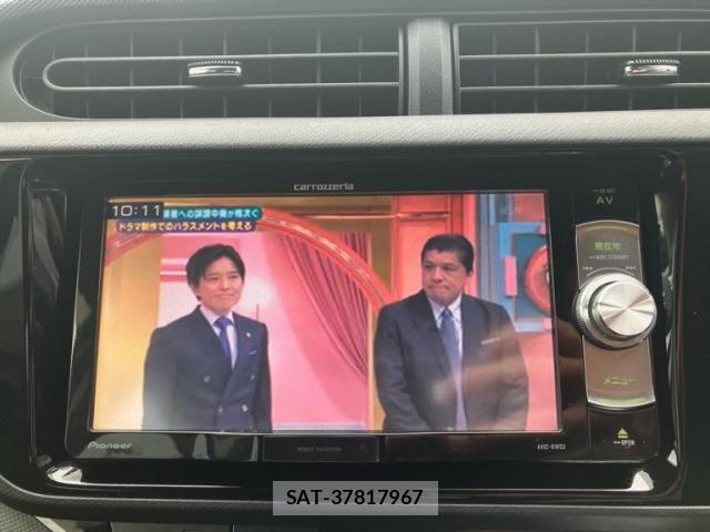Toyota AQUA 2015-08 8034405-13