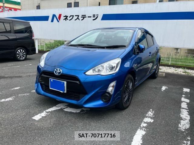 Toyota AQUA 2015-11 8072839-0