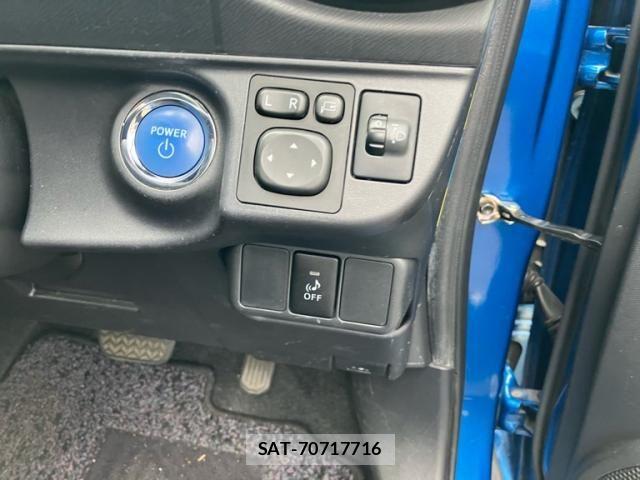 Toyota AQUA 2015-11 8072839-13