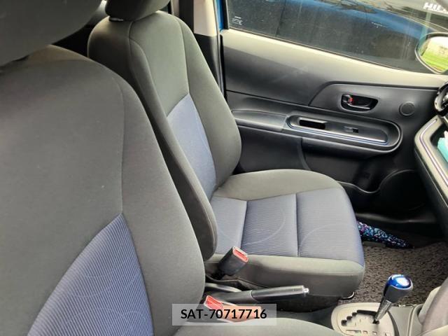 Toyota AQUA 2015-11 8072839-14