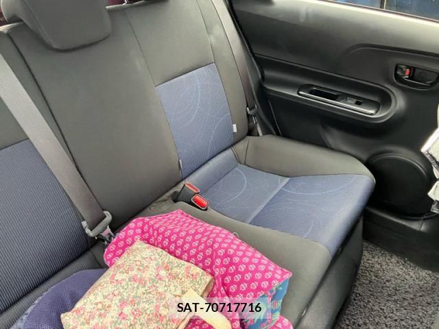 Toyota AQUA 2015-11 8072839-15