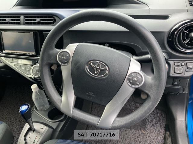 Toyota AQUA 2015-11 8072839-18