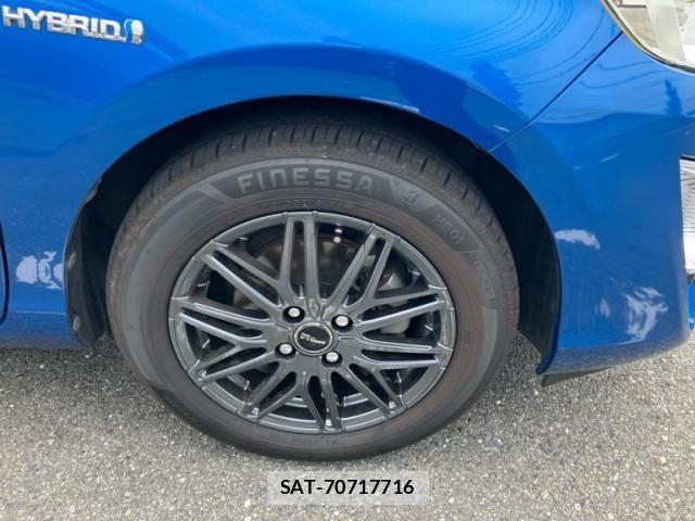 Toyota AQUA 2015-11 8072839-6