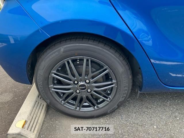 Toyota AQUA 2015-11 8072839-8