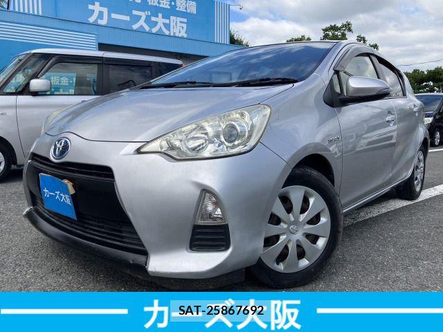 Toyota AQUA 2012-08 8072835-0