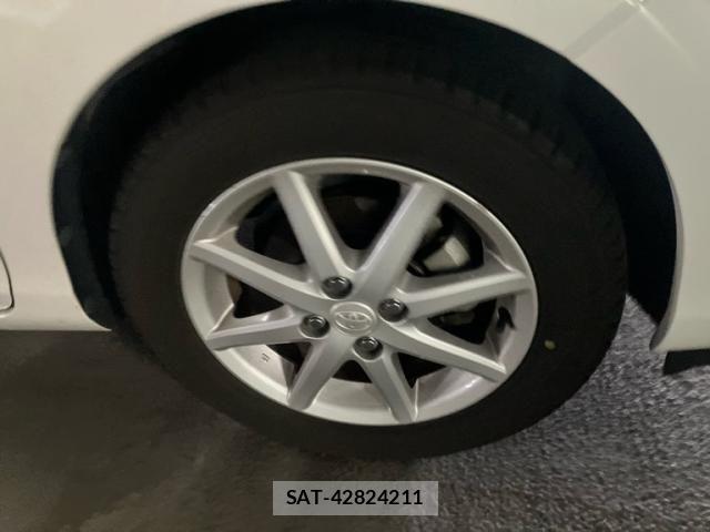 Toyota AQUA 2013-10 8072828-8