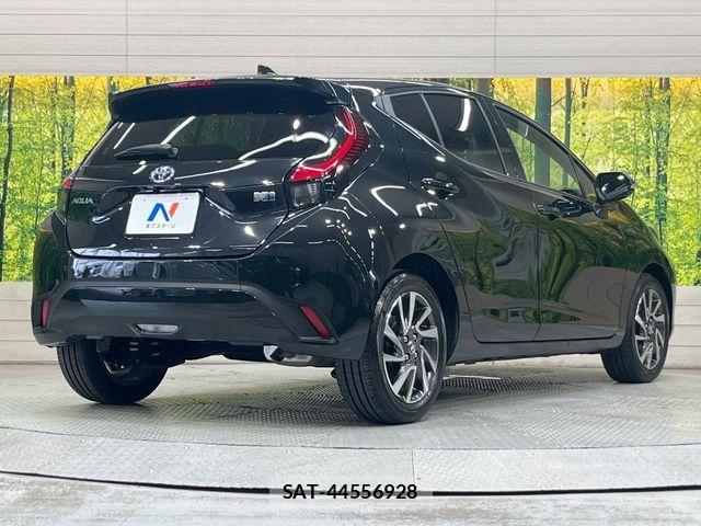 Toyota AQUA 2022-10 8072781-16