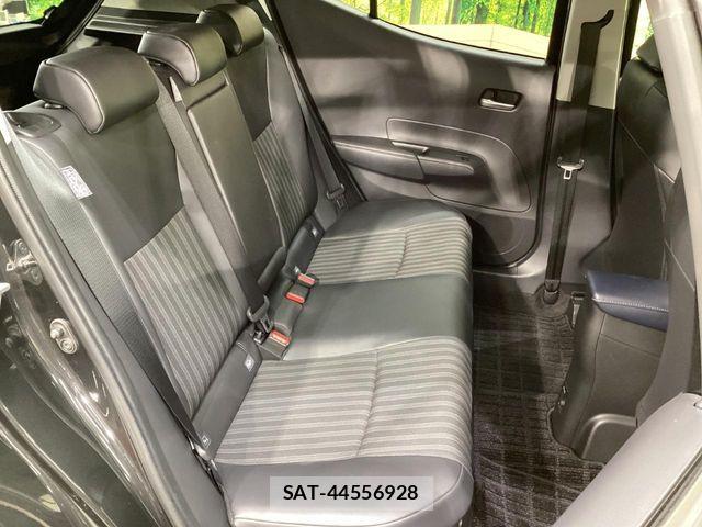 Toyota AQUA 2022-10 8072781-8