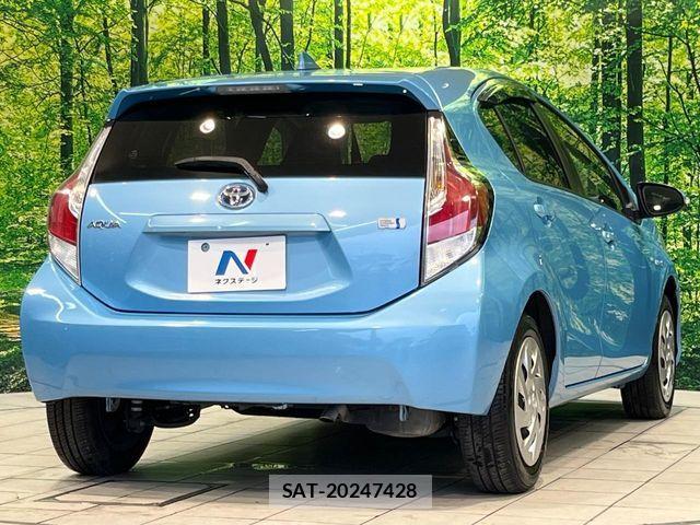Toyota AQUA 2016-01 8072803-16