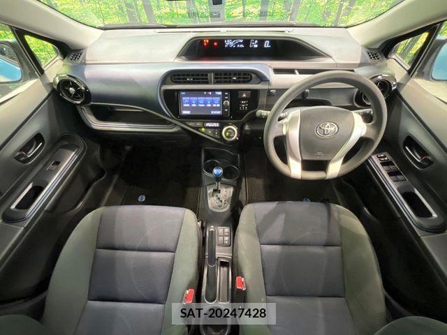 Toyota AQUA 2016-01 8072803-1