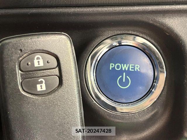 Toyota AQUA 2016-01 8072803-6