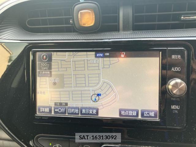 Toyota AQUA 2017-07 8072574-17