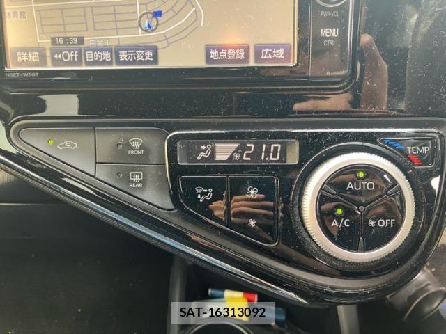 Toyota AQUA 2017-07 8072574-18