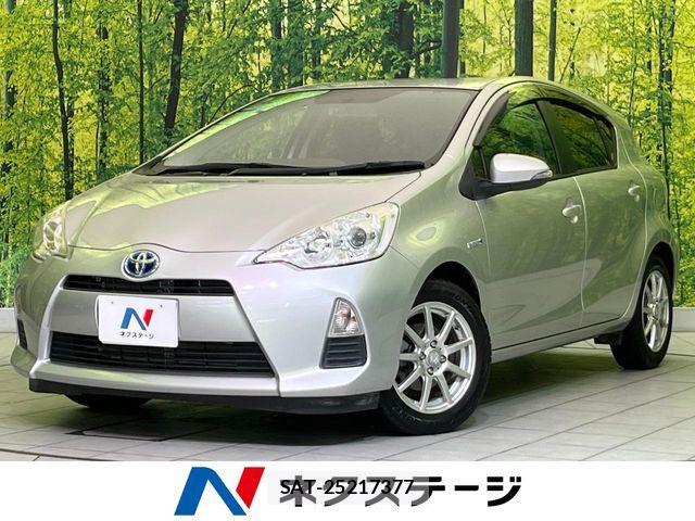 Toyota AQUA 2013-04 8072573-0