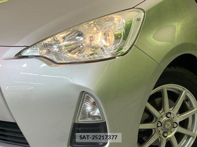 Toyota AQUA 2013-04 8072573-11