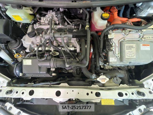 Toyota AQUA 2013-04 8072573-17