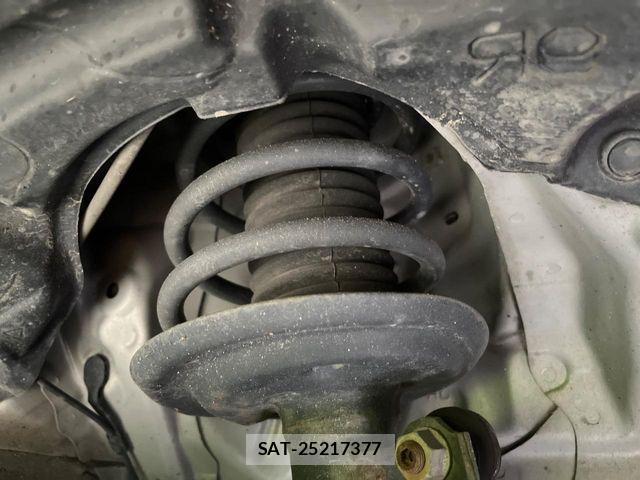 Toyota AQUA 2013-04 8072573-19