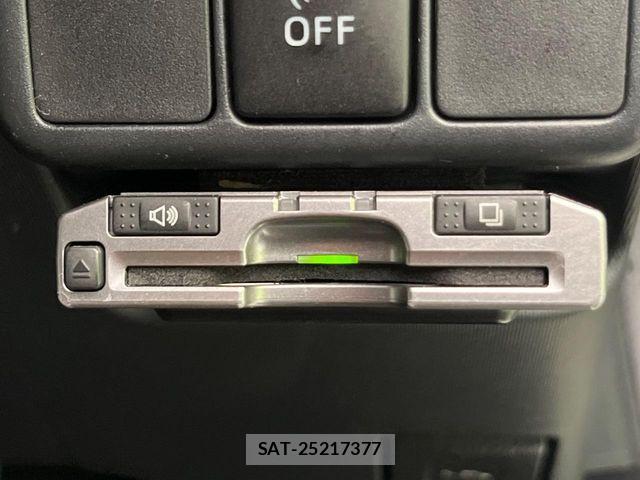 Toyota AQUA 2013-04 8072573-3