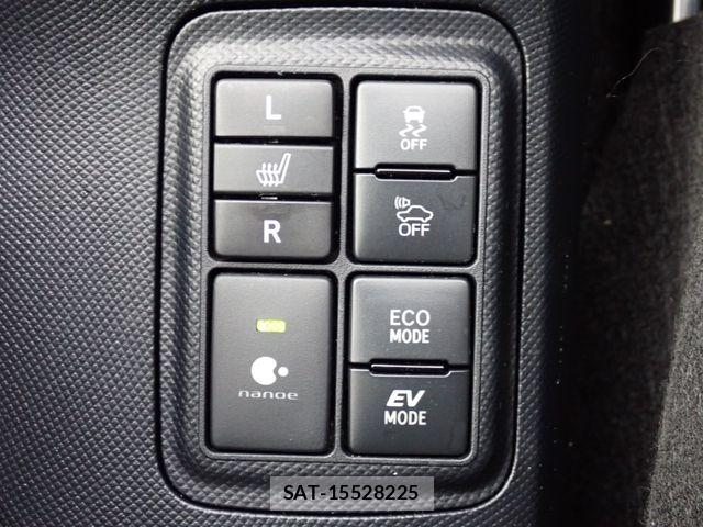Toyota AQUA 2019-04 8072787-9