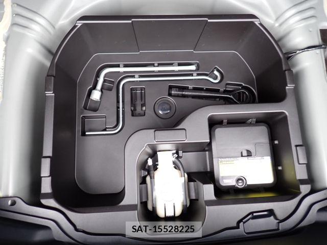 Toyota AQUA 2019-04 8072787-20