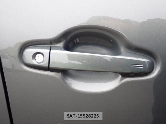 Toyota AQUA 2019-04 8072787-22