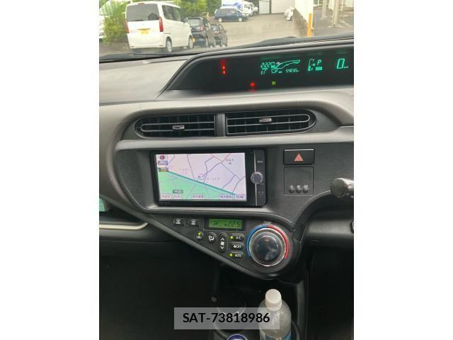 Toyota AQUA 2013-10 8072819-9