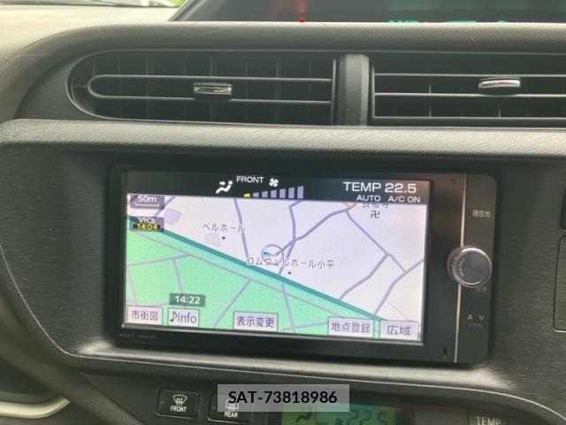 Toyota AQUA 2013-10 8072819-10
