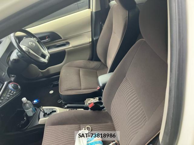 Toyota AQUA 2013-10 8072819-4