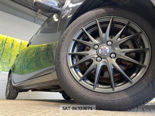Toyota AQUA 2012-05 8072832-12
