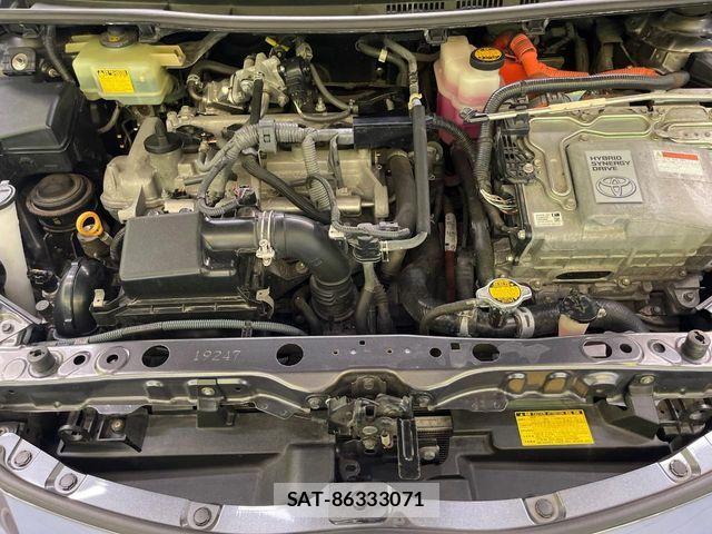 Toyota AQUA 2012-05 8072832-17
