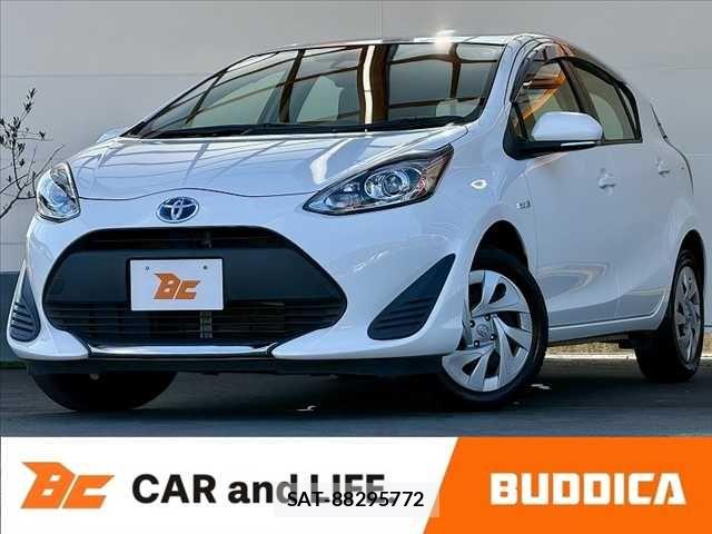 Toyota AQUA 2020-05 8072801-0
