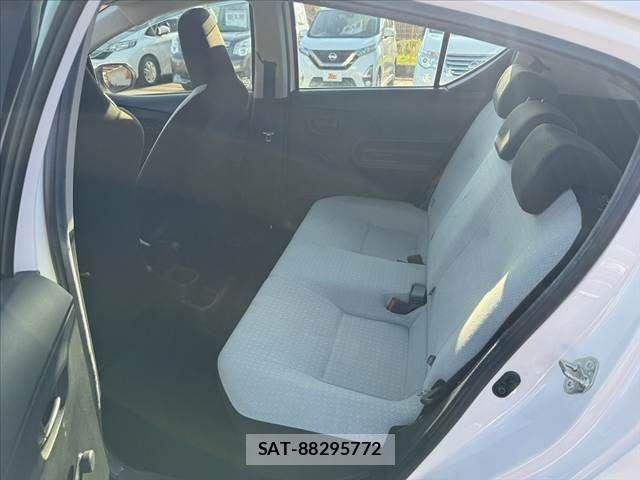 Toyota AQUA 2020-05 8072801-18